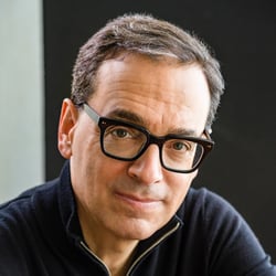 Daniel Pink Headshot Daniel Pink Headshot